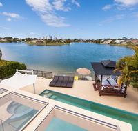 Broadbeach Waterfront Holiday House - Darwin Holiday