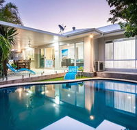 Broadbeach Waters Home With Private Pool - Darwin Holiday