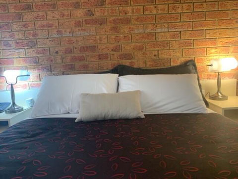 Broadford Sugarloaf Motel - Darwin Holiday 3