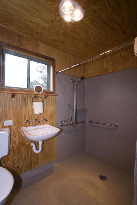Brodribb River Rainforest Cabins - Cabin 3 - Darwin Holiday 3