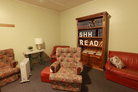 Broken Hill Tourist Lodge - Darwin Holiday 3