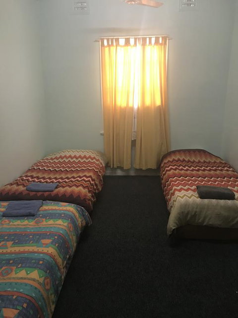 Broken Hill Tourist Lodge - Darwin Holiday 2