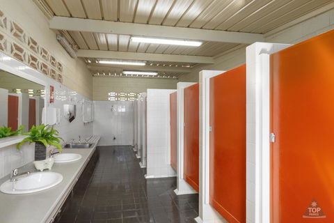 Broken Hill Tourist Park - Darwin Holiday 1