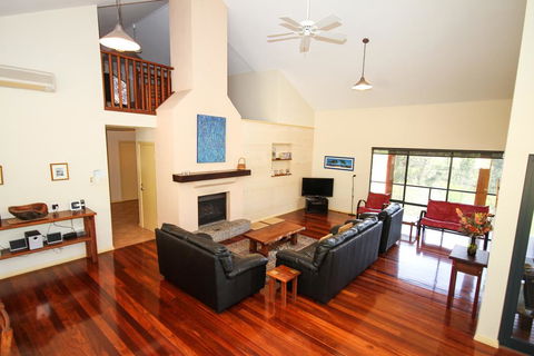 Brookside, Margaret River - Darwin Holiday 0