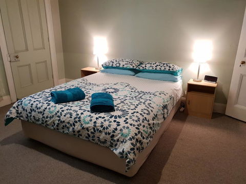 Browncoat Cottage Mudgee - Darwin Holiday 1