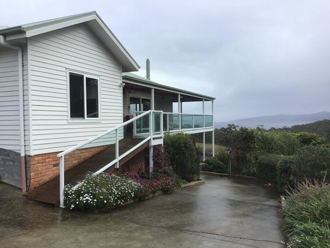 Bruny Sunset Beach GateAway - Darwin Holiday 0