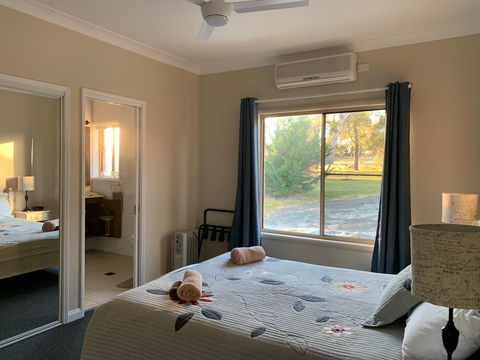 Bryn Glas Farm Stay - Darwin Holiday 3