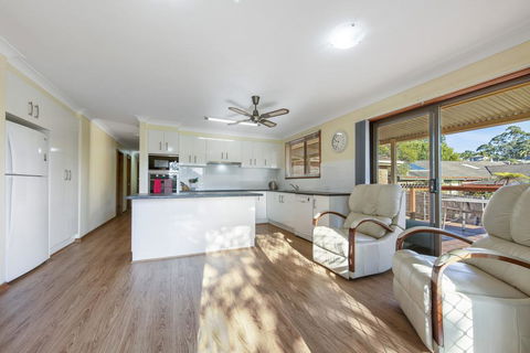 Buckland St 29 Mollymook - Darwin Holiday 1