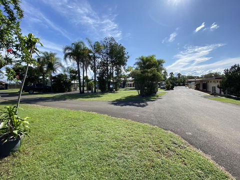 Bundaberg Park Village - Darwin Holiday 1