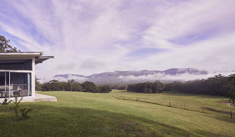 Bundaleer - Architect Designed, Stunning Views! - Darwin Holiday 2