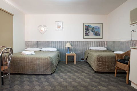 Bundalong Holiday Resort - Darwin Holiday 1