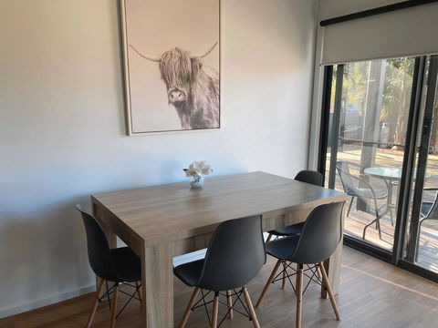 Bundalong Villas - Darwin Holiday 2