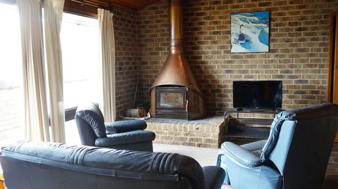 Bundilla 3 - Lake Views From The Balcony - Darwin Holiday 1