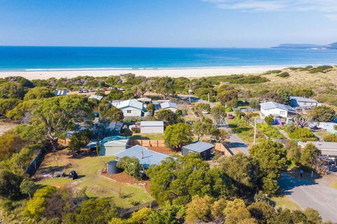 BUNGALOW BEAUTY - Hosted By: L'Abode Accommodation - Darwin Holiday 2