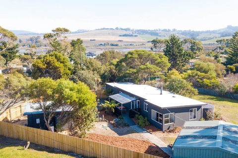 BUNGALOW BEAUTY - Hosted By: L'Abode Accommodation - Darwin Holiday 3