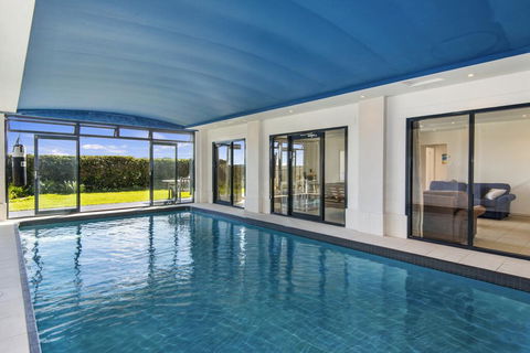 Bungan Beach House - Heated Indoor Pool - Darwin Holiday 2
