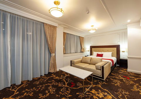 Burke And Wills Hotel Toowoomba - Darwin Holiday 1