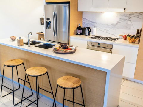 Burleigh Beach 2 Bedroom Apartment - Darwin Holiday 3