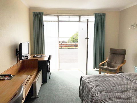 Burnie Airport Motel - Darwin Holiday 2