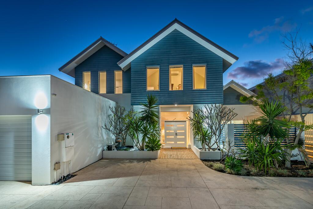 Kinross WA Darwin Holiday