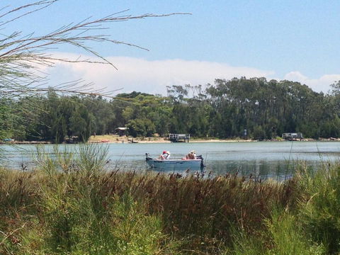 Burrill Lakeview Cottage - Darwin Holiday 1