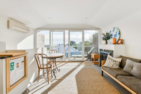 By The Seaside - Darwin Holiday 1