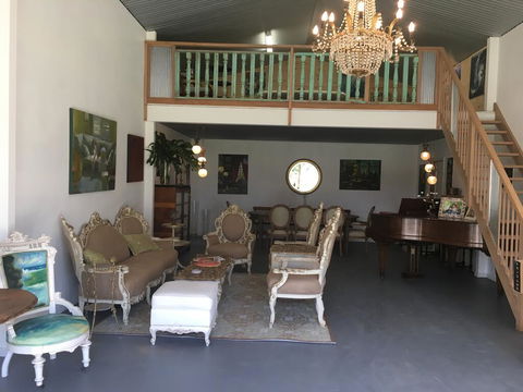 BYRON BAY'S MOD SWANKY SHED AT TOORALOO FARM STAY! - Darwin Holiday 0