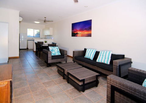 Cable Beach Apartments - Darwin Holiday 2