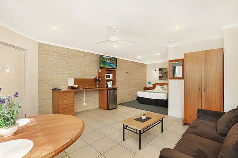 Caboolture Riverlakes Boutique Motel - Darwin Holiday 1