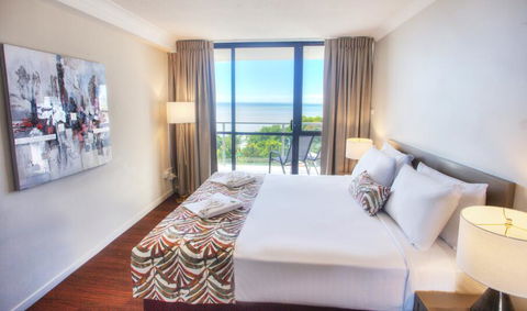 Cairns Plaza Hotel - Darwin Holiday 3