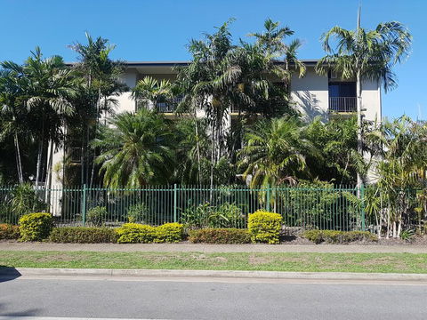 Cairns Prime Location Esplanade Self Contained Apartment With Wifi - Darwin Holiday 1