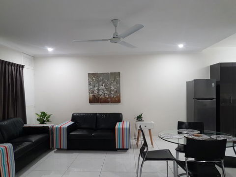 Cairns Prime Location Esplanade Self Contained Apartment With Wifi - Darwin Holiday 0
