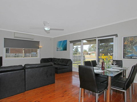 Callala Beach Cottage - Charm And Character - Darwin Holiday 2