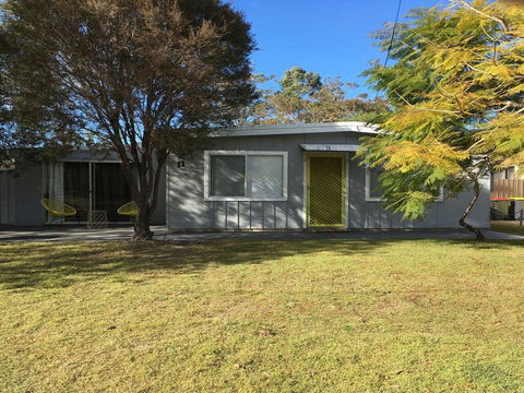 Callala Sun - Modern And Functional - Darwin Holiday 0