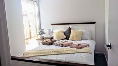 Camelias Boutique Cottage In Dianella - Darwin Holiday 2