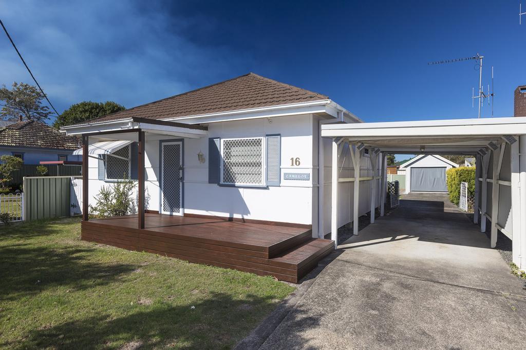 Stroud NSW Darwin Holiday