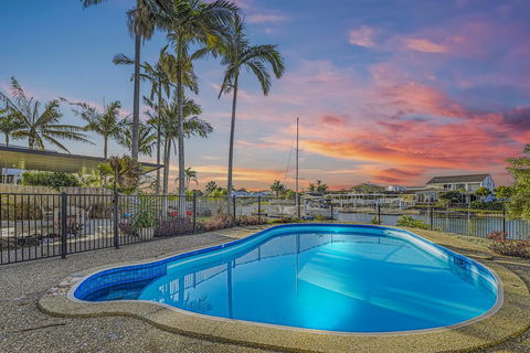 CANAL HOME NEAR MOOLOOLABA - Darwin Holiday 1