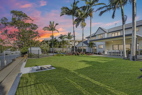 CANAL HOME NEAR MOOLOOLABA - Darwin Holiday 0