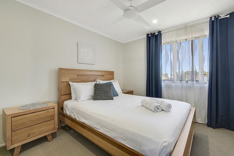 CANAL HOME NEAR MOOLOOLABA - Darwin Holiday 2