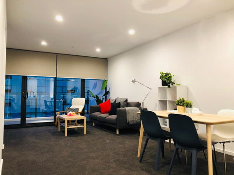 Canberra CBD Apartment 2BR 2BA 1Carpark - Darwin Holiday 0