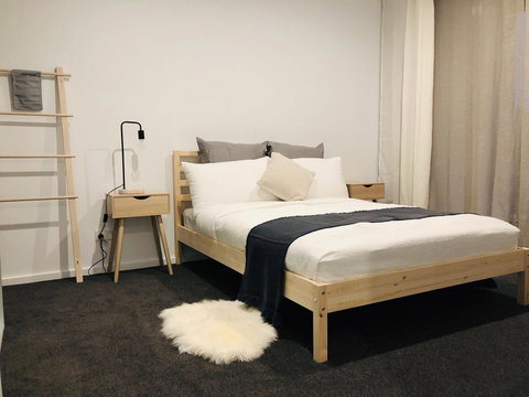 Canberra CBD Apartment 2BR 2BA 1Carpark - Darwin Holiday 1