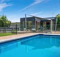 Canterbury Villa Family friendly home walk to beach and village pool - Darwin Holiday