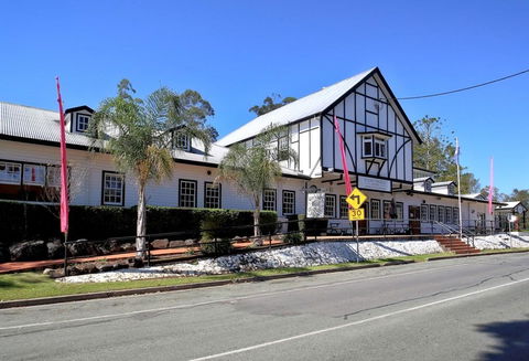 Canungra Hotel - Darwin Holiday 0