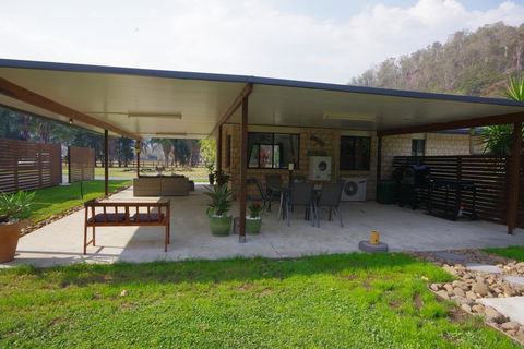 Canungra Valley Cottage - Darwin Holiday 1
