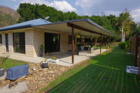 Canungra Valley Cottage - Darwin Holiday 3