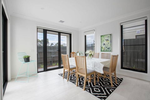 Captivating Large 4BR@Narre Warren - Darwin Holiday 3