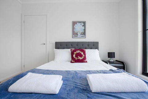 Captivating Large 4BR@Narre Warren - Darwin Holiday 0