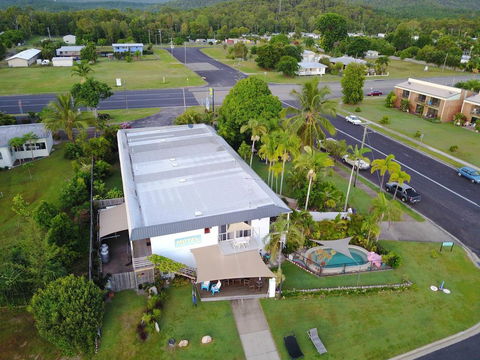 Cardwell Beachfront Motel - Darwin Holiday 1