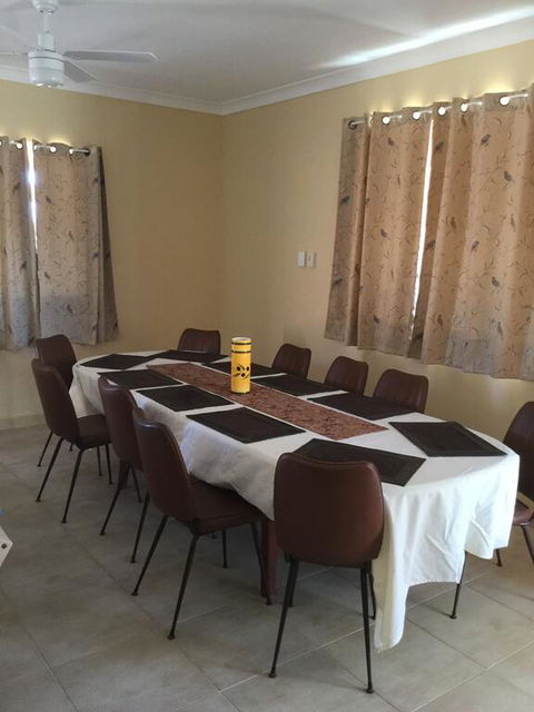 Caretakers Cottage Budget Accommodation - Darwin Holiday 1