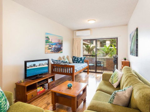 Carinya Gardens 6 - Darwin Holiday 0